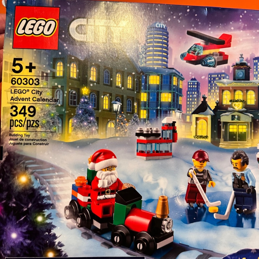 Lego city advent calendar # 60303